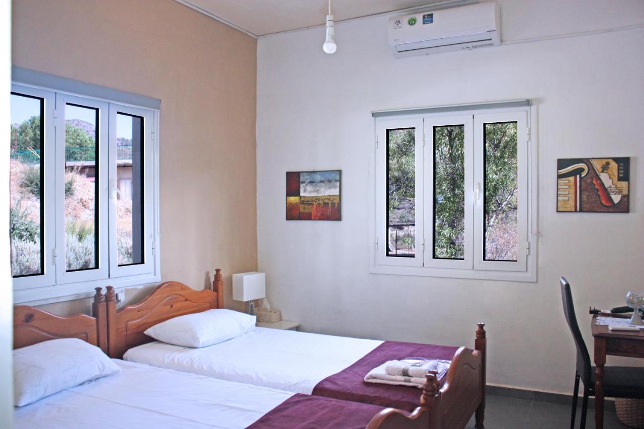 Laoni Guest House In Moutoullas, Marathasa Лимасол Экстерьер фото